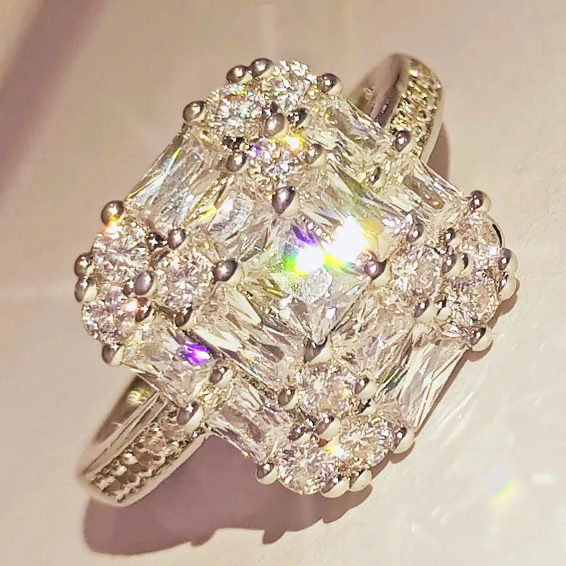 

Cute Female Big White Zircon Stone Ring Fashion 925 Silver Filled Wedding Rings For Women Bridal Love Engagement Ring