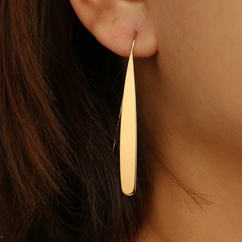 

Exaggerated Simple Long Earrings Vintage Drop Earrings for Women Fashion Circle Pendant Long Earrings Jewelry Wholesale