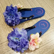 Новинка; летние популярные милые разноцветные Вьетнамки с изображением розы ручной работы; нескользящие на плоской подошве; повседневные пляжные женские шлепанцы;