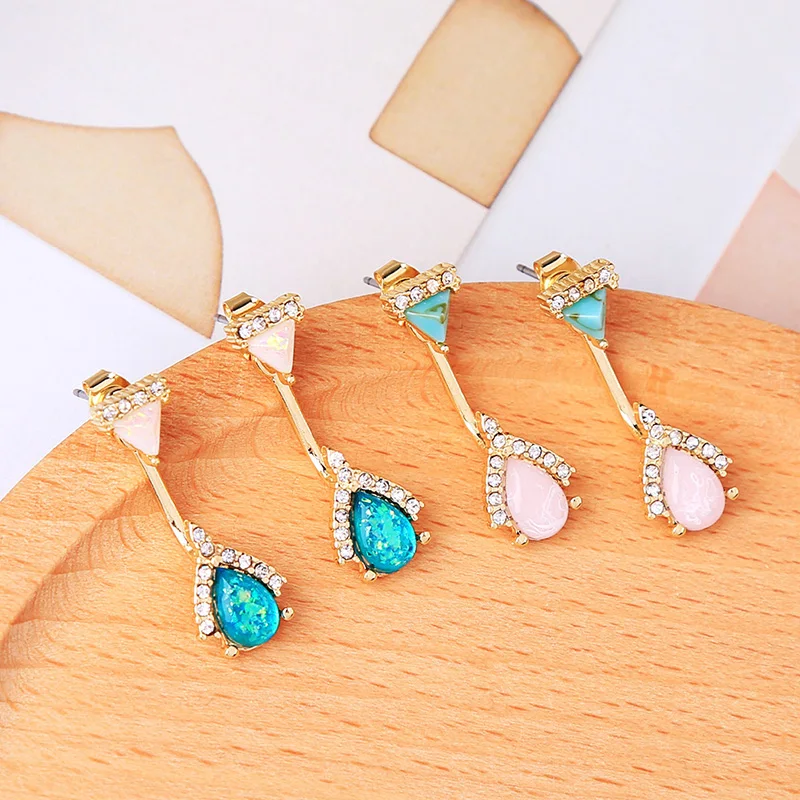 

KISS ME Acrylic Crystal Triangle Teardrop Stud Earrings Fashion Jewelry Brand Designer Cute Earrings for Girls