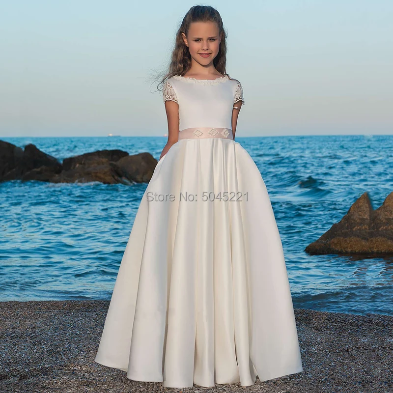 

New Little Girls Cap Sleeves Lace Back Ball Gowns Elegant Flower Girls Dresses Holy First Communion Dresses Princess Gowns