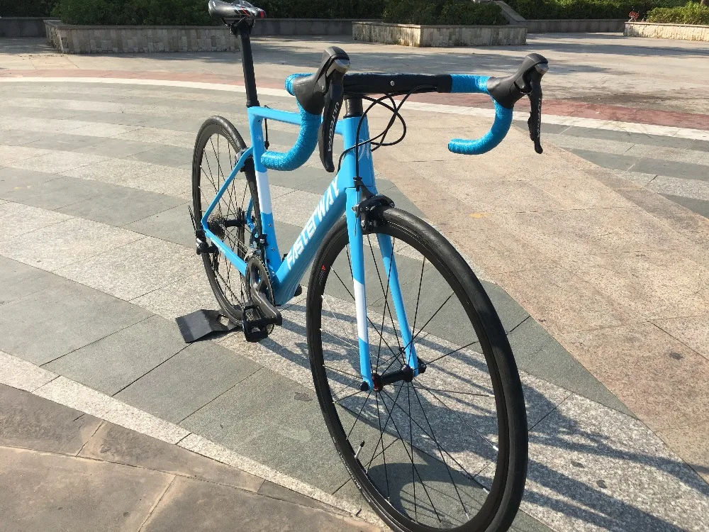 Clearance 700C carbon Road Complete Bike 22 Speed 105 5800 Groupset TAIWAN brand light blue sky FASTERWAY CLASSIC D brake 49/52/54/56/58 16 Clearance 700C carbon Road Complete Bike 22 Speed 105 5800 Groupset TAIWAN brand light blue sky FASTERWAY CLASSIC D brake 49/52/54/56/58 16