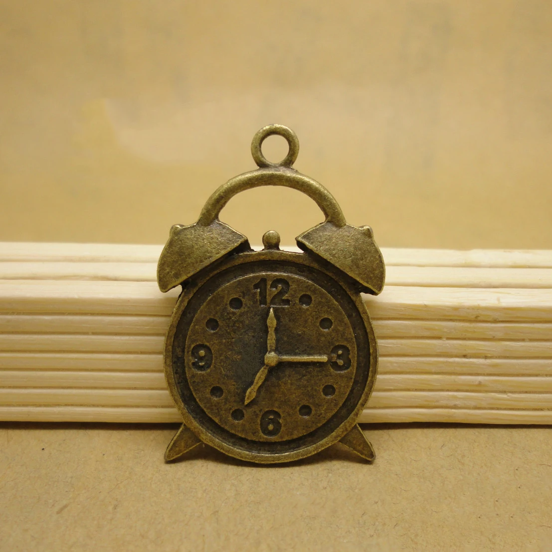 10pcs 37X23mm Antique bronze tone Alarm Clock Charms pendantin