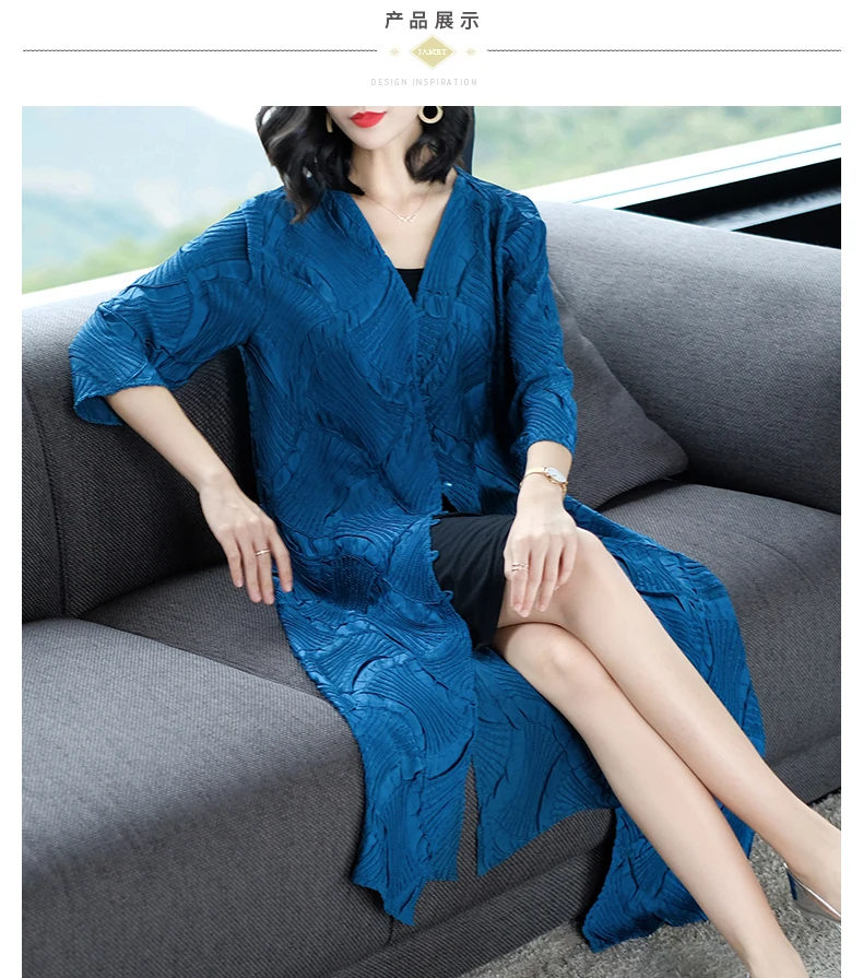 FREE SHIPPING Miyake Fold pure color long sleeve trench