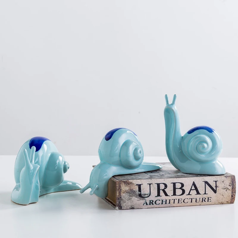 

Ceramic snail furnishings Modern minimalist home decoration ornaments creative Nordic living room bedroom TV cabinet decoration
