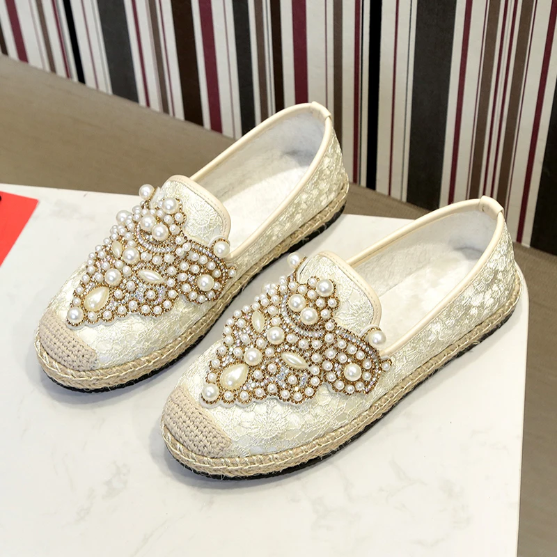 flat shoes with strings