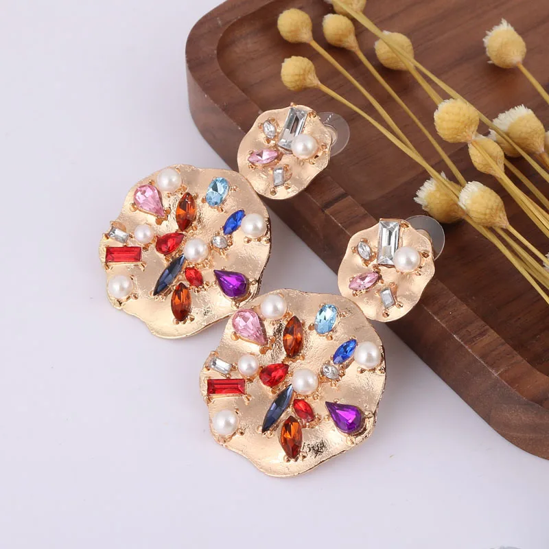 

Women's Multicolor Crystal Irregular Shape Metal Alloy Drop Earrings Imitation Pearl Gold Dangle Earrings for Women's Party Gift