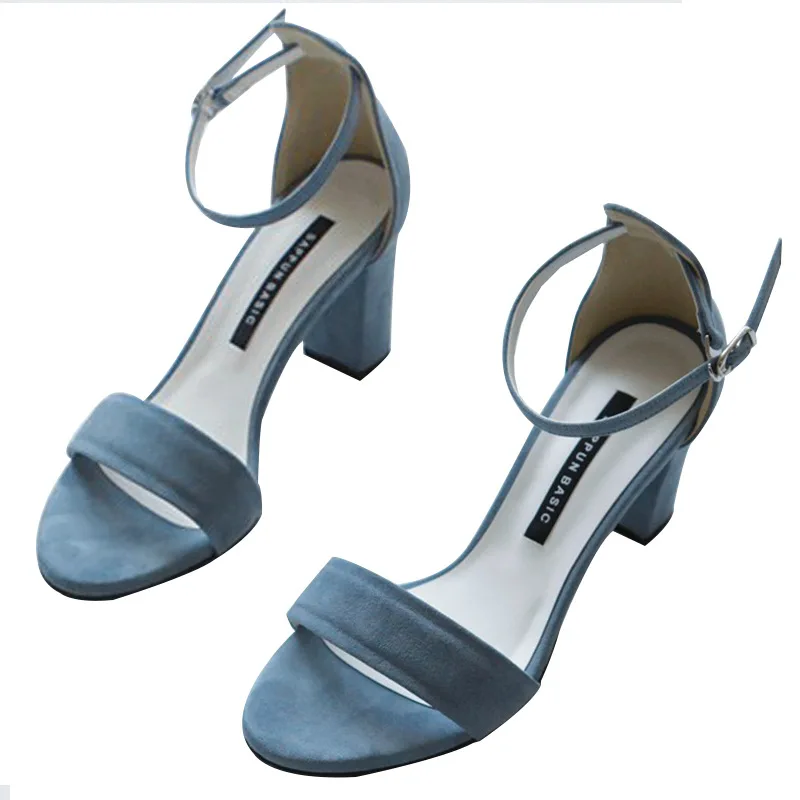 

Sandals female summer 2019 Hong Kong taste wild net red super fire ins tide word buckle thick with Roman shoes
