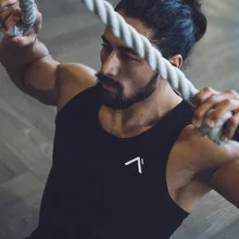 Новая мужская Спортивная майка для бодибилдинга для занятий фитнесом, Толстовка для бега, тонкий жилет, дышащий сжатый Топ, костюм марафона