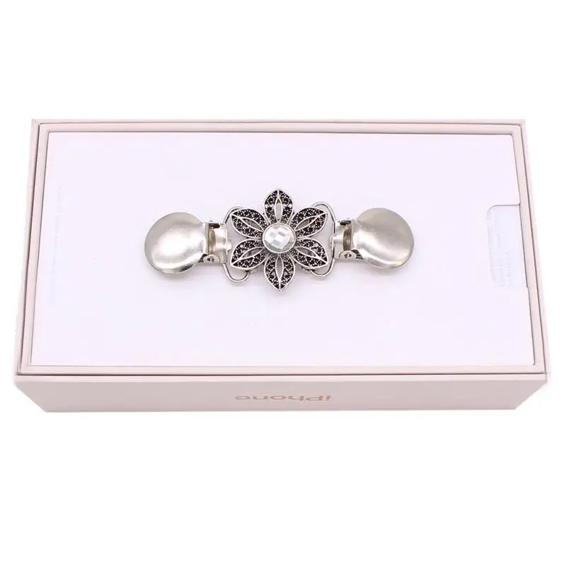 

Brooches Alloy Shawl Clip Scarves Sweater Clip Fashion Scarves Sweater Clip Vintage Blouse Crystal Women