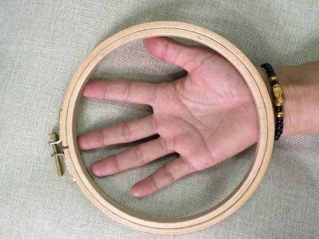 Wrmhom 6.1 Inch Wooden Embroidery Hoop 15.5cm Hand Stitching Hoop Cross  Stitch Framing Tool Craft Supply - Sewing Tools & Accessory - AliExpress