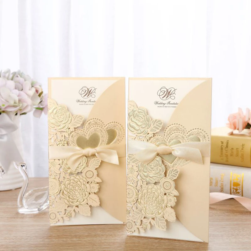 

1pcs Gold Laser Cut Wedding Invitations Card Lace Rose Heart Greeting Cards Envelopes with Ribbon Wedding Party Favor Supplies