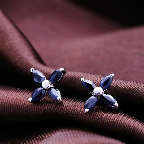

Qi Xuan_Fashion Jewelry_Dark Blue Stone Elegant Flower Stud Earrings_S925 Solid Silver Earrings_Factory Directly Sales