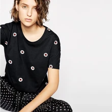 Женские повседневные хлопковые футболки с цветочной вышивкой, Украшенные бусинами, лето, новые модные шорты и футболка с круглым вырезом и рукавом, черная футболка