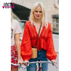 Jastie 2018 Лето сетки и кружева-акцентированной верхней Погружаясь v-образным вырезом Sexy укороченный топ Blusa Для женщин рубашка расклешенный