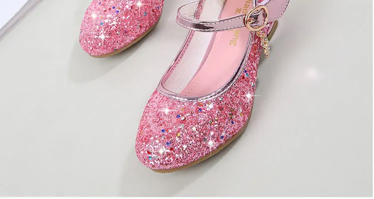 Sapatos de couro