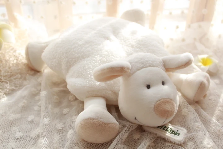 

candice guo! cute plush toy lovely cartoon sweet sheep white lamb soft papa pillow baby appease toy birthday Christmas gift 1pc