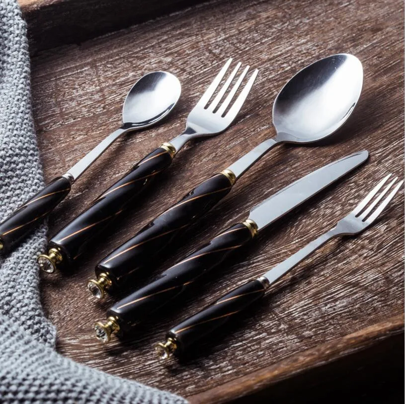 

New Dinnerware 5pcs/Set Stainless Steel Cutlery Set Kitchen Accessories Tableware Set Scoop Forks Knife