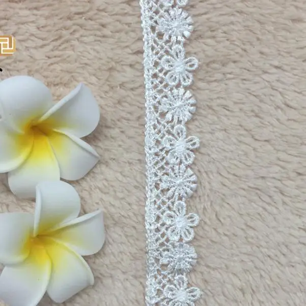 30Yards New Flower Pattern Embroidered Lace Edge Trim 18mm Width White