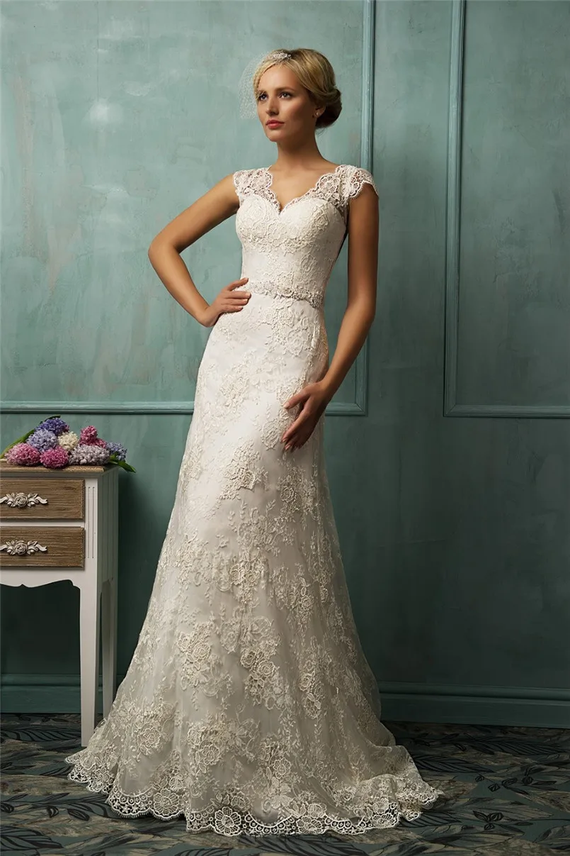 

Vintage Short Sleeves Sheath Lace Bridal Dress Slim Ivory Wedding Dress With Beading Sash Plus Size Abito Da Sposa
