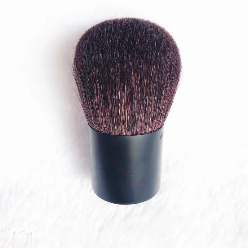 

Luxury Round Kabuki Brush 182# Metal Handle Dome Shape Dense Powder Blush Sculpting Make up Brushes Makeup Artist