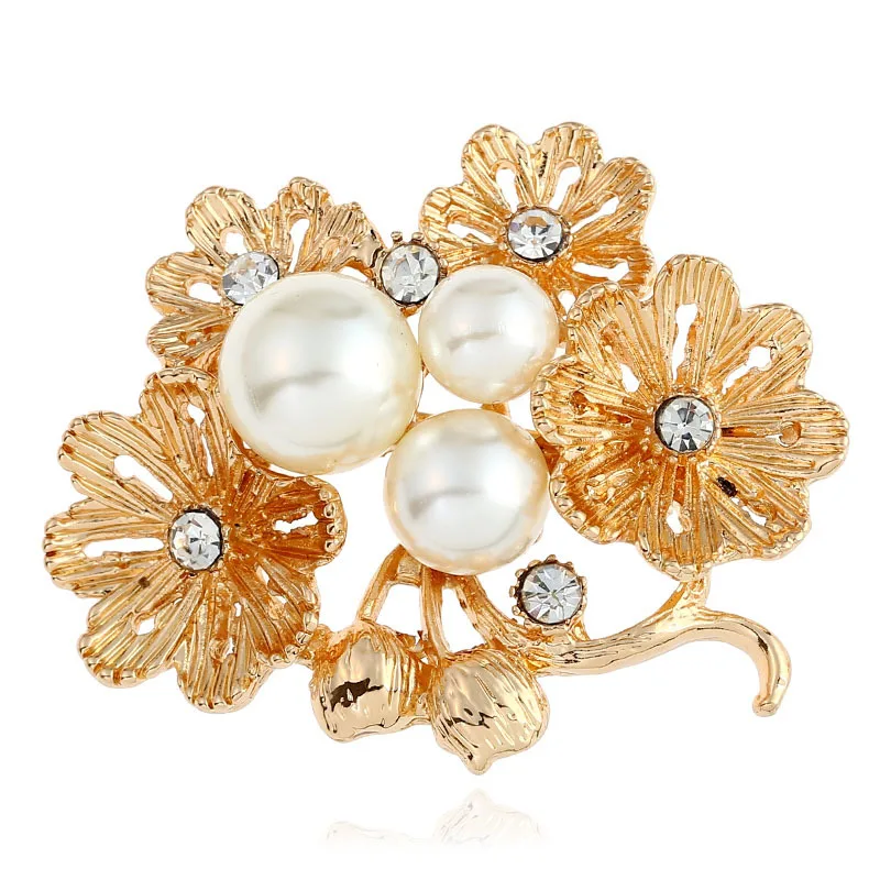 

European and American fashion creative goddess pin Flower Pearl Brooch