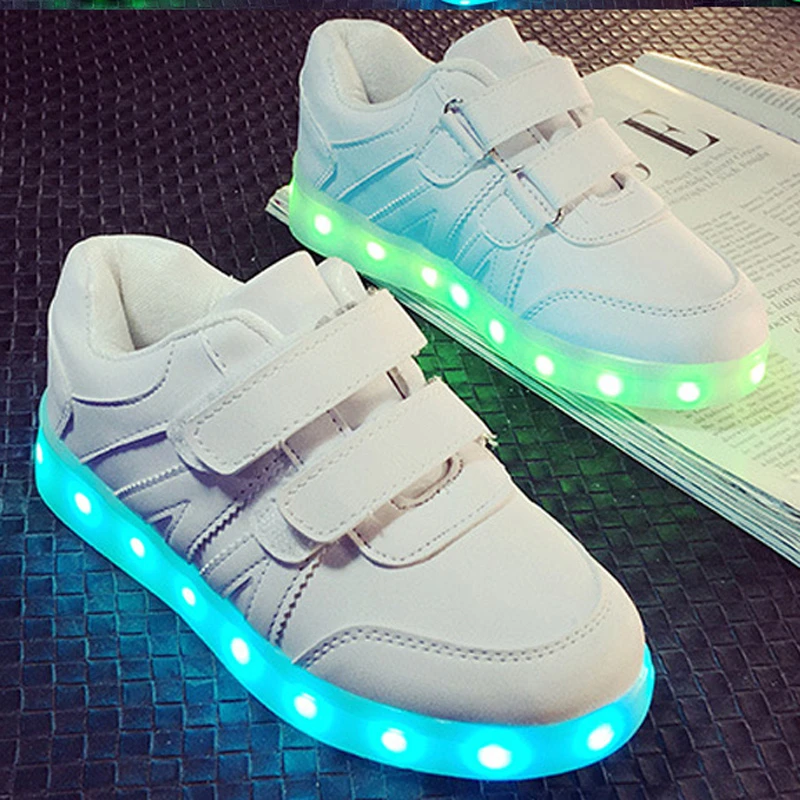New Kids Boy's & Girl's USB Rechargeable Light Up LED Shoes Athletics Sneakers 