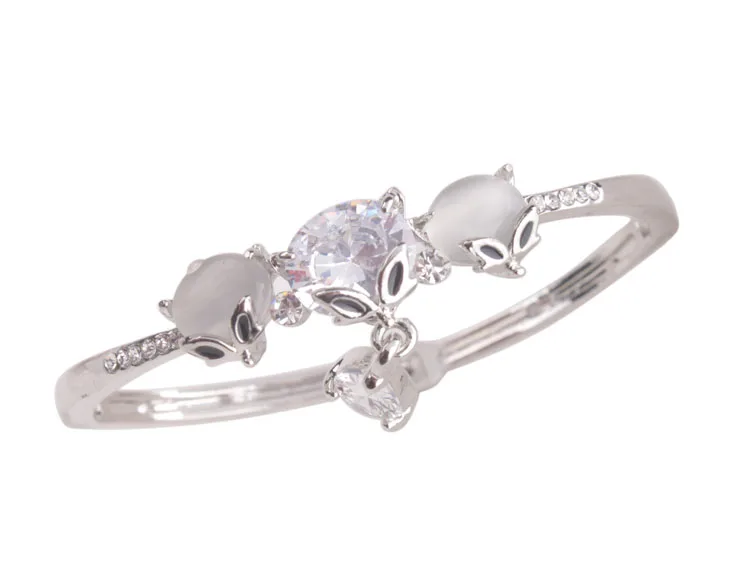 

Rhinestone Fox 925 Silver Plate Copper Bangle Bracelet