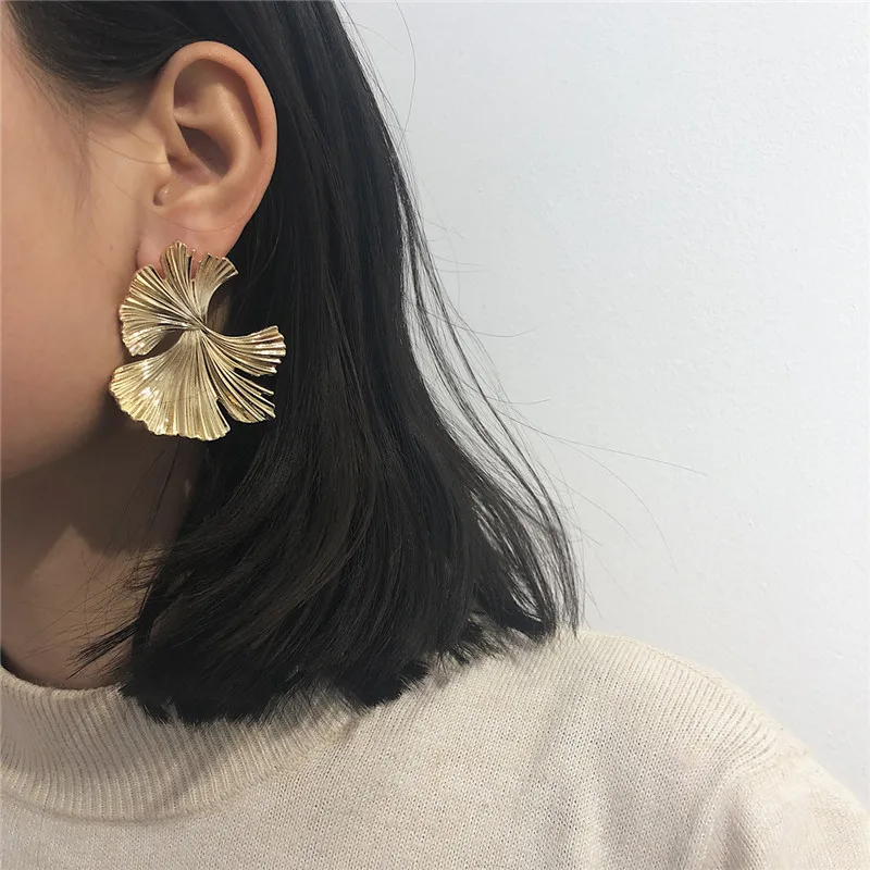 

Flower Leaves Dangle Earrings for Women Bohemia Girls Gold Silver Geometric Hanging Women Drop Earrings Fashion Jewelry Female