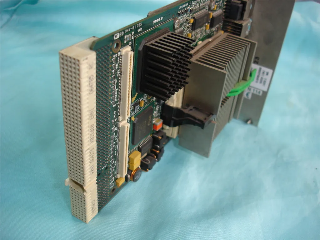 Для PXI 8184 контроллер Связь сбора данных DAQ карты NI Национальный инструменты