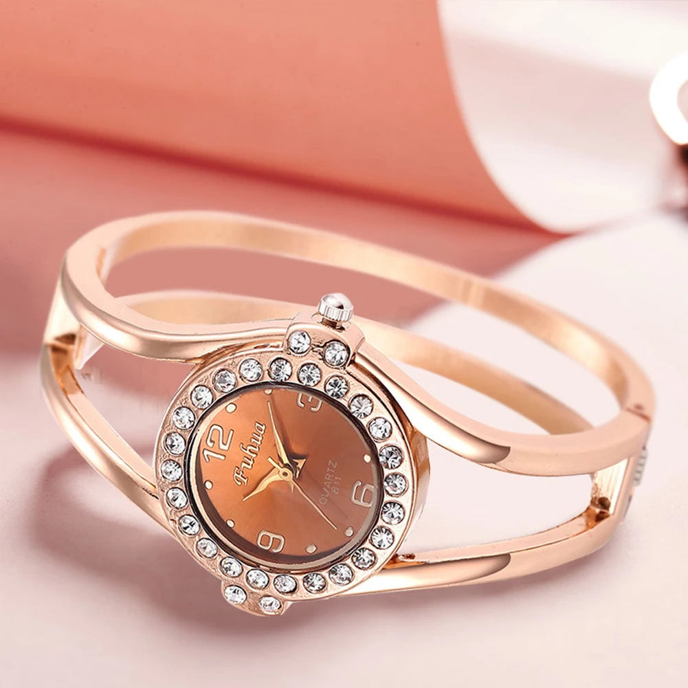 

Round Dial Female Watches Luxury Quartz Wristwatch Women Shock Resistant Bangle Watch Top Brand Luxury Ladies Bangle Watches