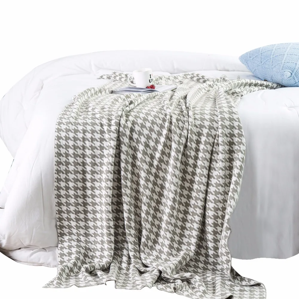 Simple Fashion Grey White Rectangular Pattern Cotton 1pc Bedding Warm