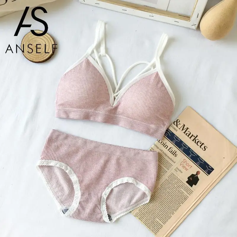 

Sexy Women Girls Bra Set Underpants Spaghetti Strap Wireless Underwear Women Bet Padded Bralette Briefs Two Piece Bra Briefs Set