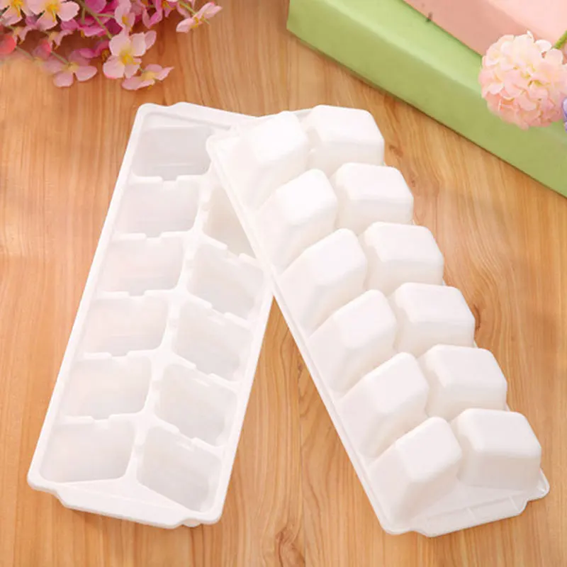 

12 Grids Ice Cube Mold Frozen Storage Box Set Chocolate Jelly Tray Mould Ice Scoop Fruit Ice Cream Maker Kitchen Cooking Tools