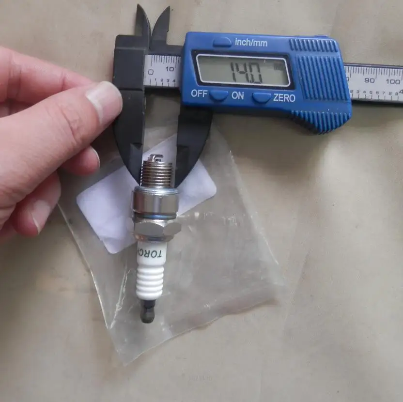 E6RC SPARK PLUG ROBIN EX17 21 27 40 5