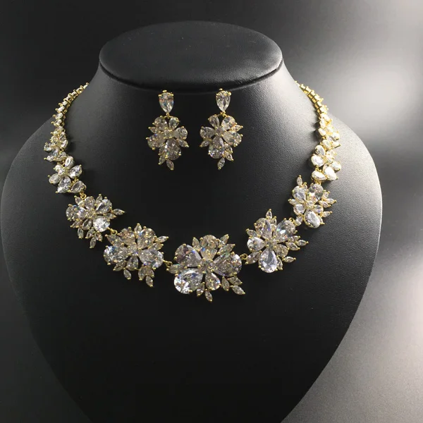 

2019 new fashion elegant retro crystal flowers zircon golden necklace earring set,wedding bride banquet dress dinner jewelry set