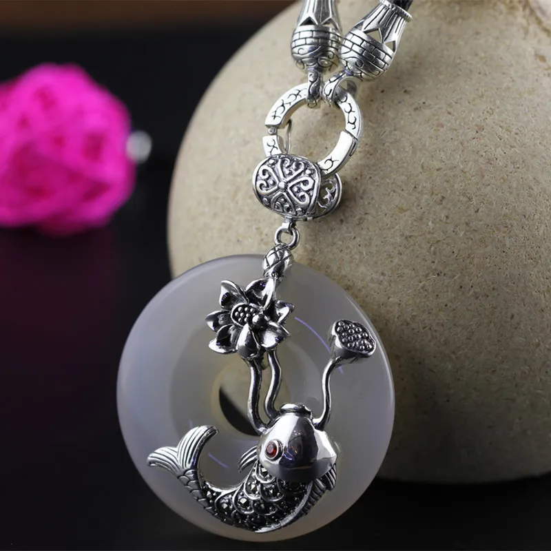 

925 sterling silver white eyes inlaid Ji Xiangsuo small ladies fashion new Pendant