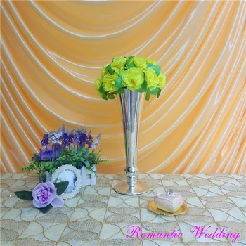 

Simple Style Silver Short Small Metal Flower Vases Small Trumpet Shape 2 Sizes for Wedding Event Party Decoration