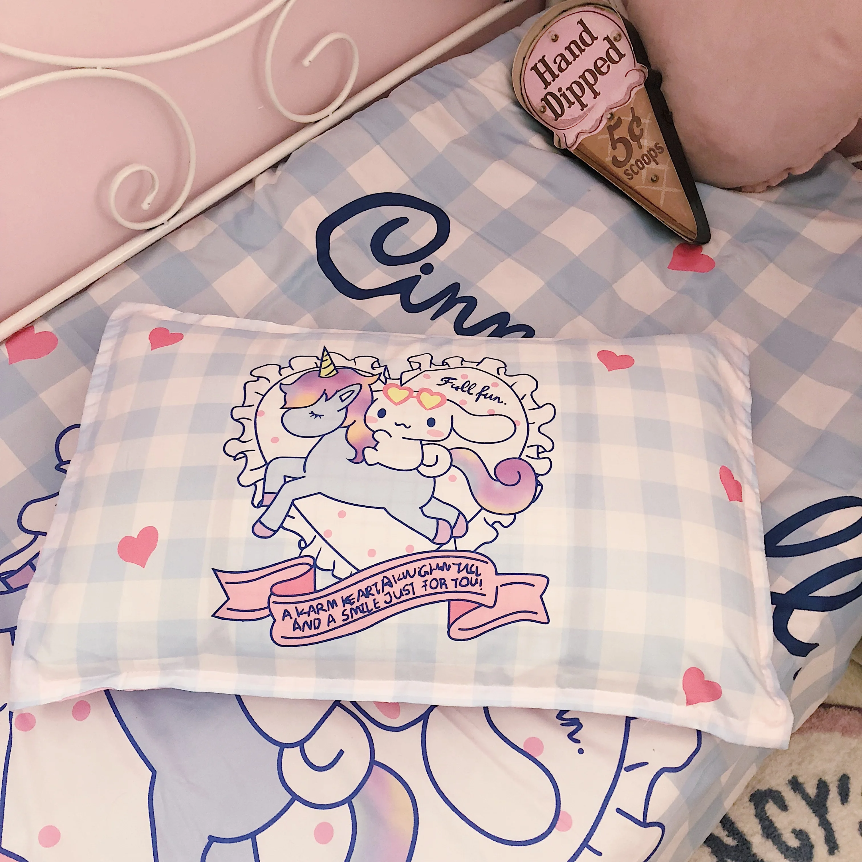 4 шт./компл. прекрасный с единорогом в стиле аниме Cinnamoroll хлопок Постельное белье с мультяшным рисунком постельное белье решетки пододеяльник, простынь, наволочки