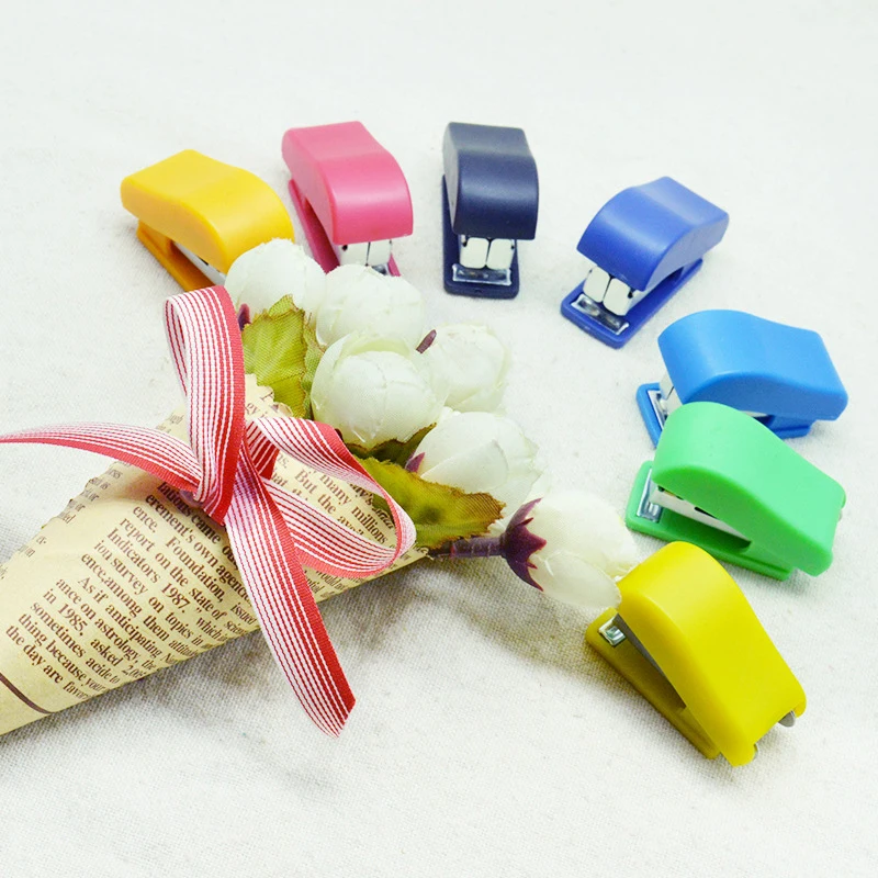 No.10 Mini Small Portable Stapler Office Staple Student Gift Stapling