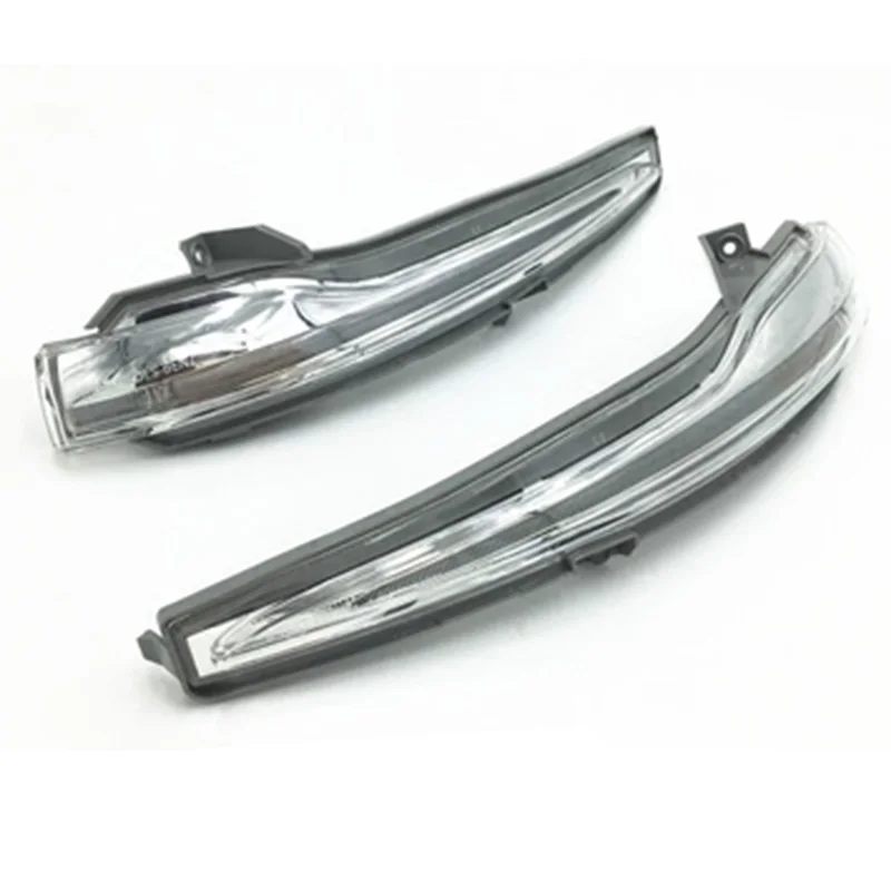 

LED Door Mirror Turn Signal Light Wing Lens Indicator Lamp For BENZ C E S CLASS W205 W213 W222 GLC 15-18 C200 C300 S400 S500 AMG