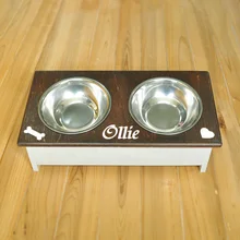 Персональная миска для собаки подставка, деревенская собака подставка для лотков, пользовательские деревянные собаки подставка для лотков, пользовательское имя, деревенский дом Декор