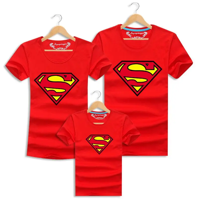 

2016 Family Matching Clothes Parent Kid Look Superman T Shirts Summer Father Mother Kids Cartoon Outfits New Cotton Tees