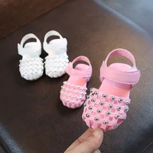 Обувь для маленьких девочек; летние сандалии с заклепками; обувь для малышей 0-1-2 лет; весенне-летняя обувь принцессы