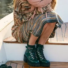 Женские модные ботинки в байкерском стиле; осенние армейские ботинки из лакированной кожи с круглым носком на шнуровке; женские офисные Ботинки; коллекция года; сезон зима