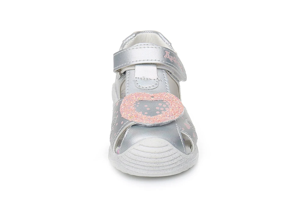 Apakowa/летние детские сандалии для маленьких девочек; модные блестящие туфли принцессы в горошек на плоской подошве с супинатором; европейские размеры 20-25