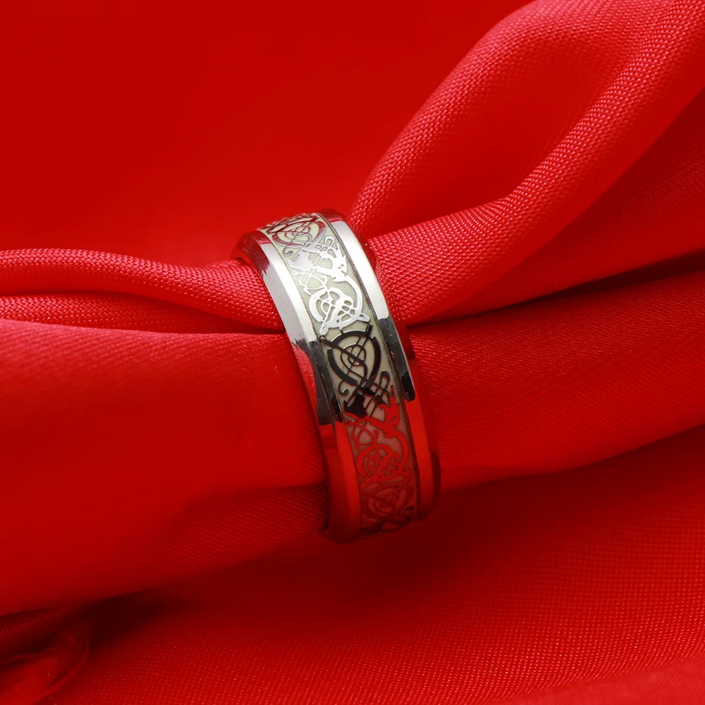 1 шт. Новое дизайнерское кольцо светится в темноте Дракон из нержавеющей стали с рисунком светящееся фантастическое кольцо для мужчин и женщин ювелирные изделия