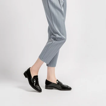 

Single shoes female 2019 spring and autumn comfortable soft bottom fashion wild neutral wind low with square head Lok Fu shoes w
