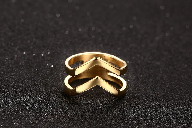Modyle 2018 Fashion Western Style Ring for Women Gold-Color Stainless Steel Exquisite Shiny Polished Ring