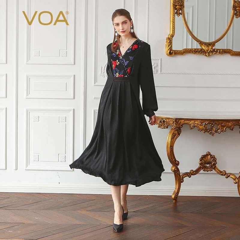 

VOA Autumn Winter Solid Black Plus Size Embroidery Silk Jacquard Vintage Maxi Dress Sexy V Neck Slim Women Long Dress ALH01001